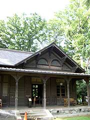 s110818h.jpg