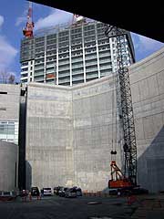 s111220c.jpg