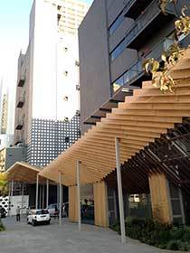 s151118i.jpg